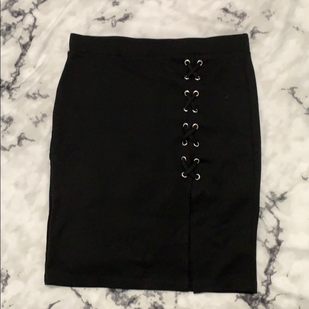Black Knee-high pencil skirt
